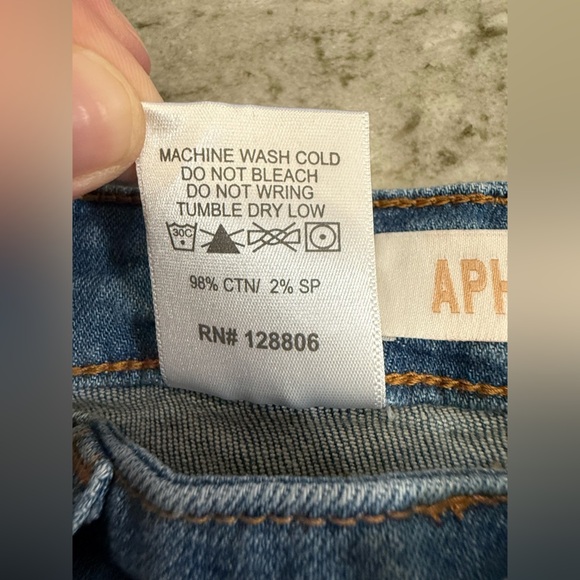 NWT Aphrodite Women’s 2051 High Waisted Distressed Raw Hem Frayed Flare Jeans - Picture 9 of 9